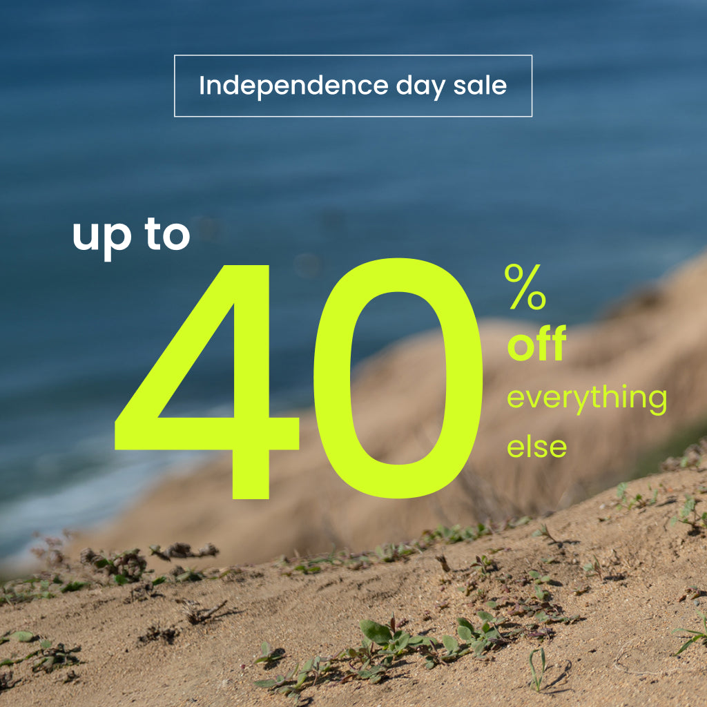 Promotional banner featuring Earth Shoes Independence Day sale with up to 40% off everything else