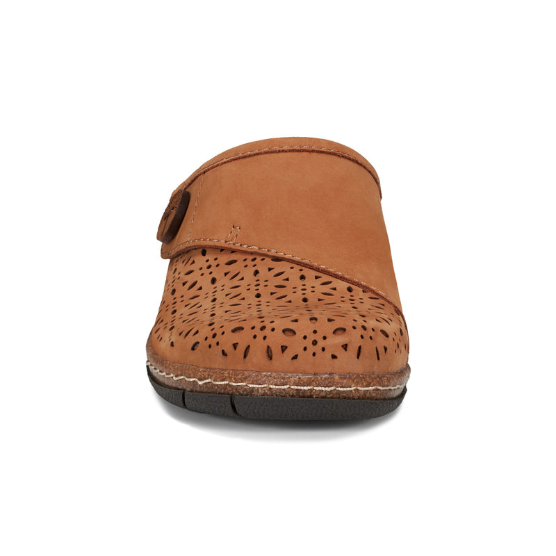 Erinn Round Toe Casual Slip-on Flat Clogs
