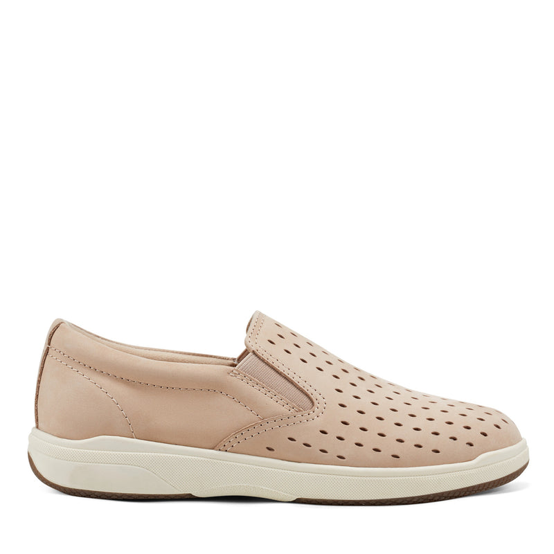 Nel Laser Cut Round Toe Casual Slip-on Sneakers