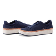 Knight Round Toe Lace-up Casual Sneakers