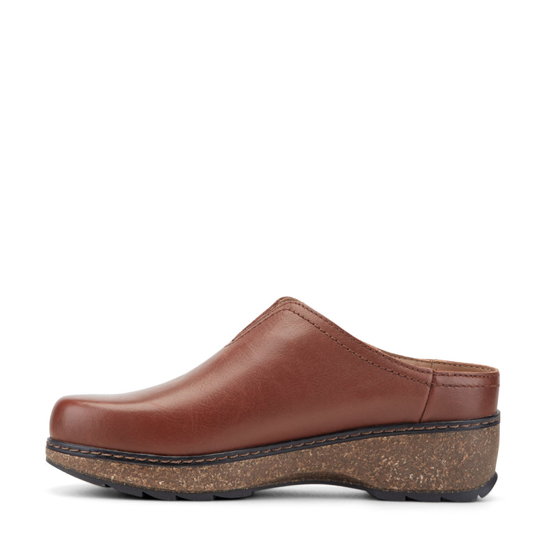 Kolia Round Toe Slip-on Casual Clogs