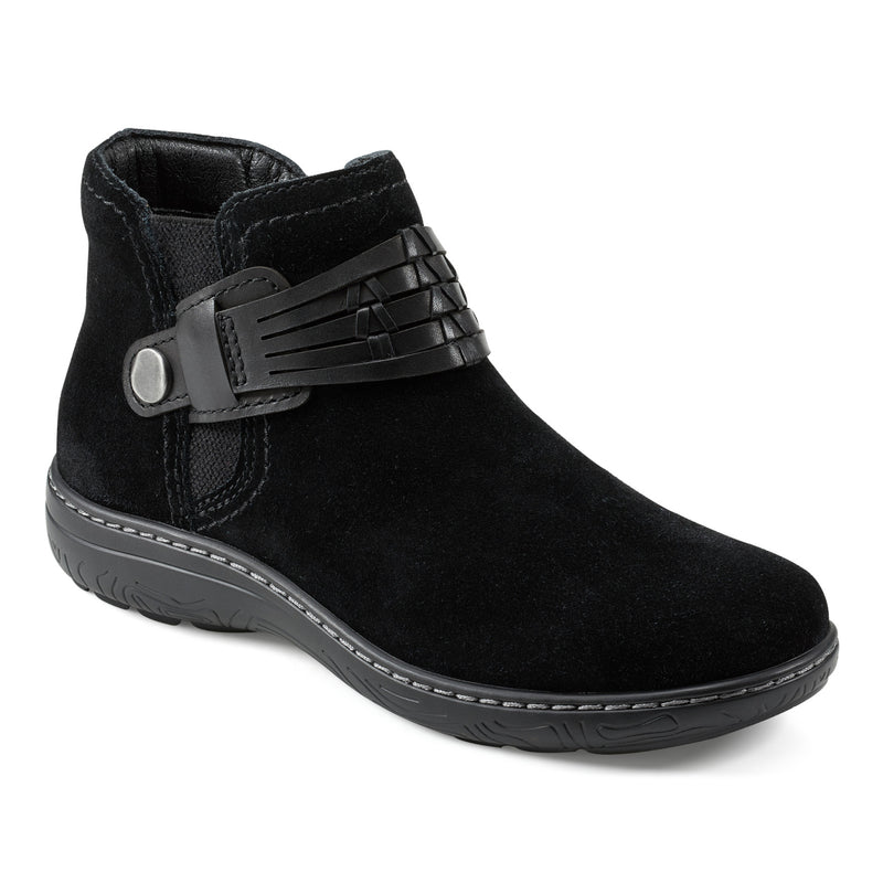 Synal Flat Casual Booties