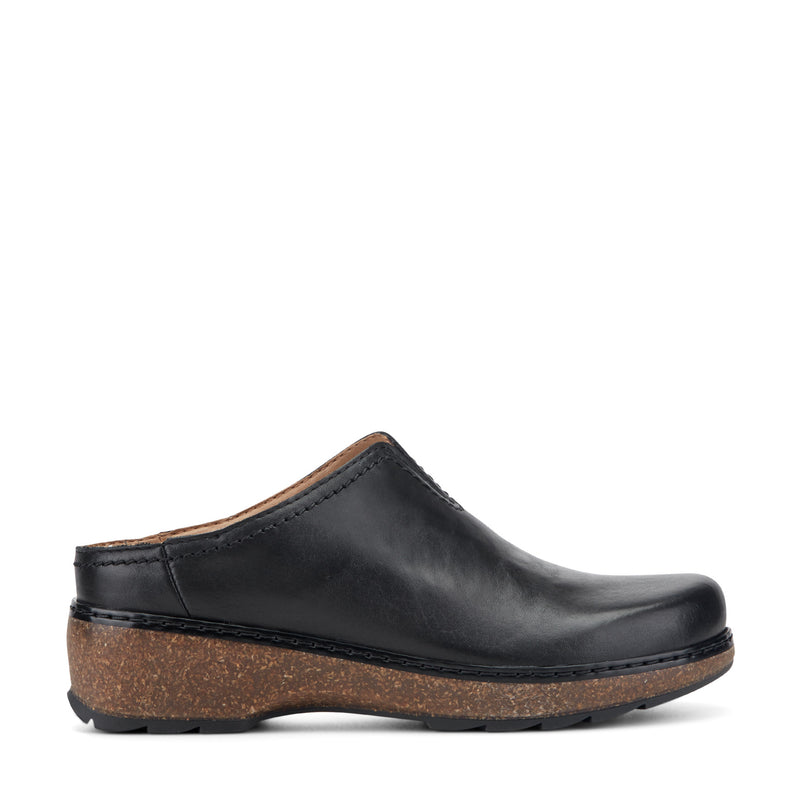 Kolia Round Toe Slip-on Casual Clogs