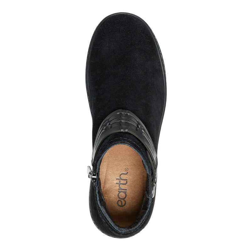 Synal Flat Casual Booties