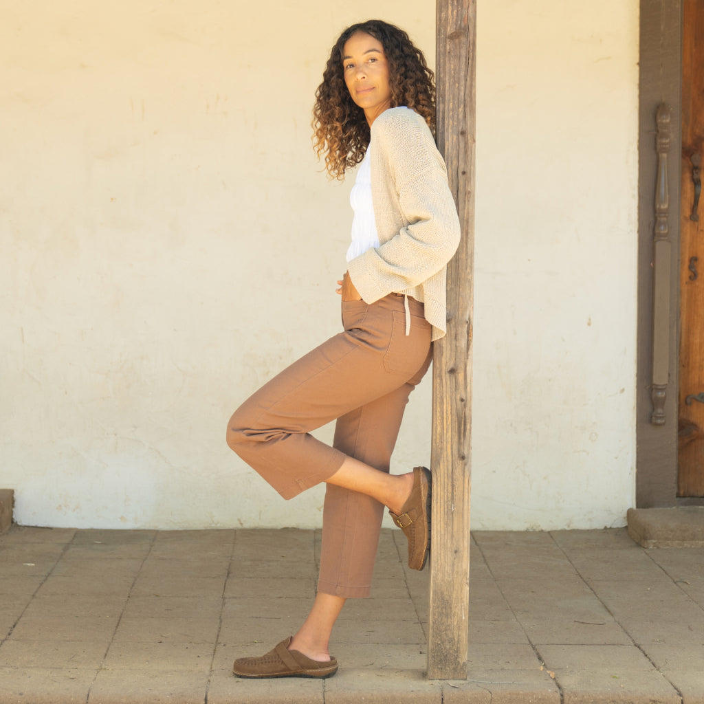 Model wearing Earth Shoes' Eileen clogs