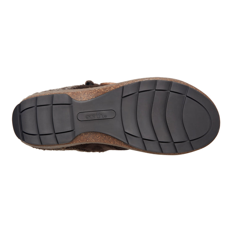 Karsten Round Toe Slip-on Casual Clogs