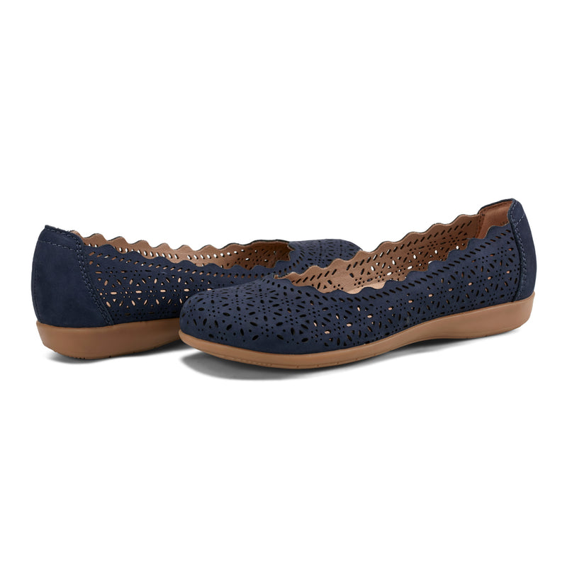 Earth Bria Women's Slip On - Navy Size 8.5 Earth Bria Women's Slip On - Navy Size 8.5