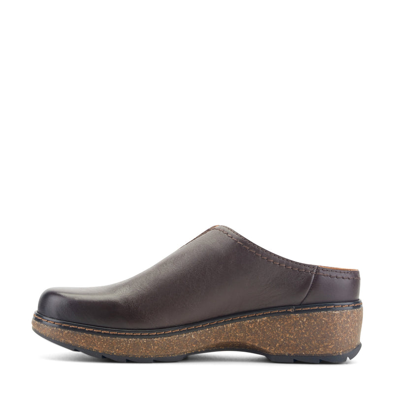 Kolia Round Toe Slip-on Casual Clogs