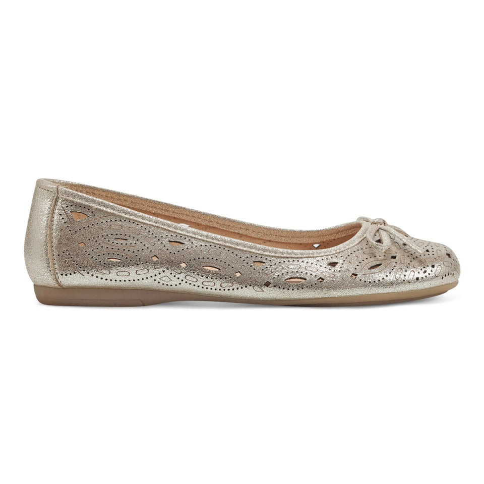 earth® Josie Laser Cut Round Toe Casual Ballet Slip-on flats – earth® shoes